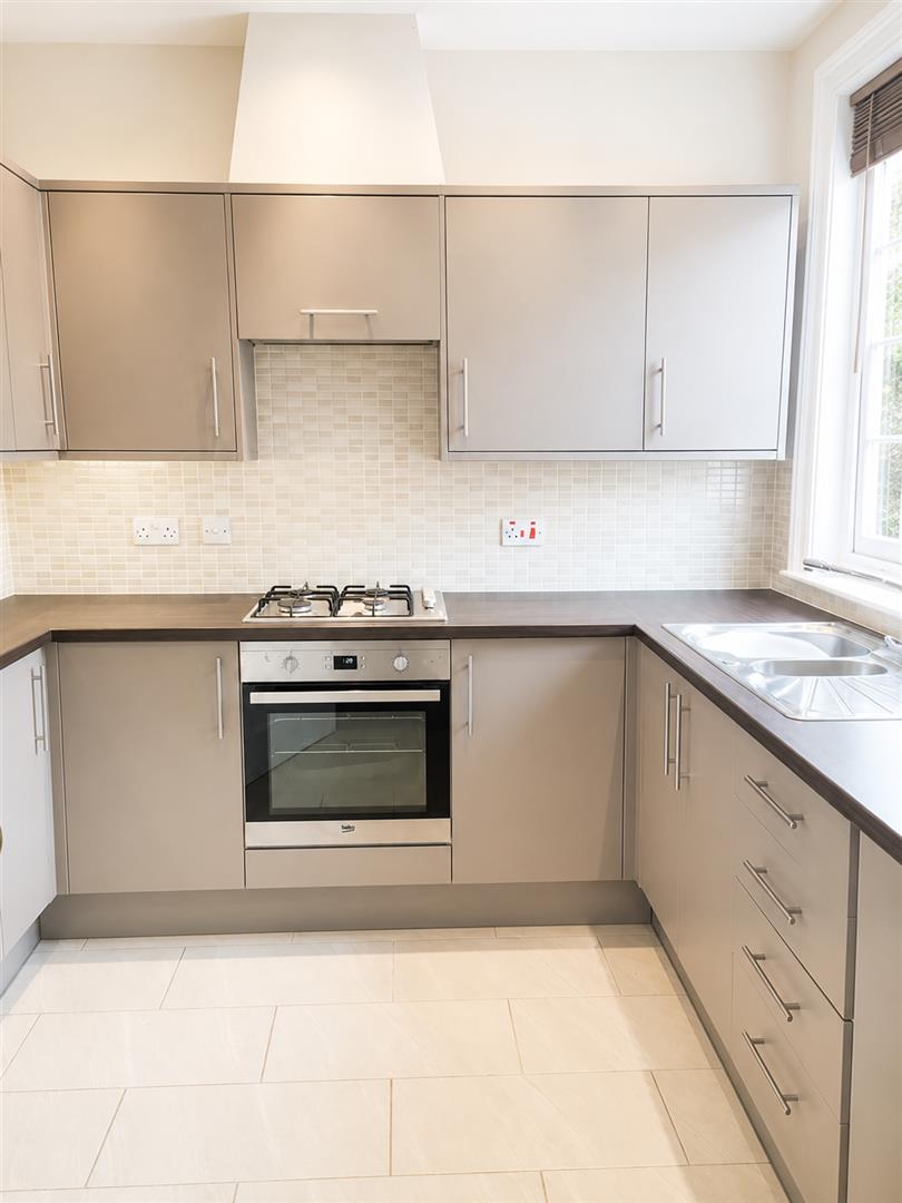 5 Nightingale Court Eyton Lane, Shrewsbury, SY4 2GB To Let